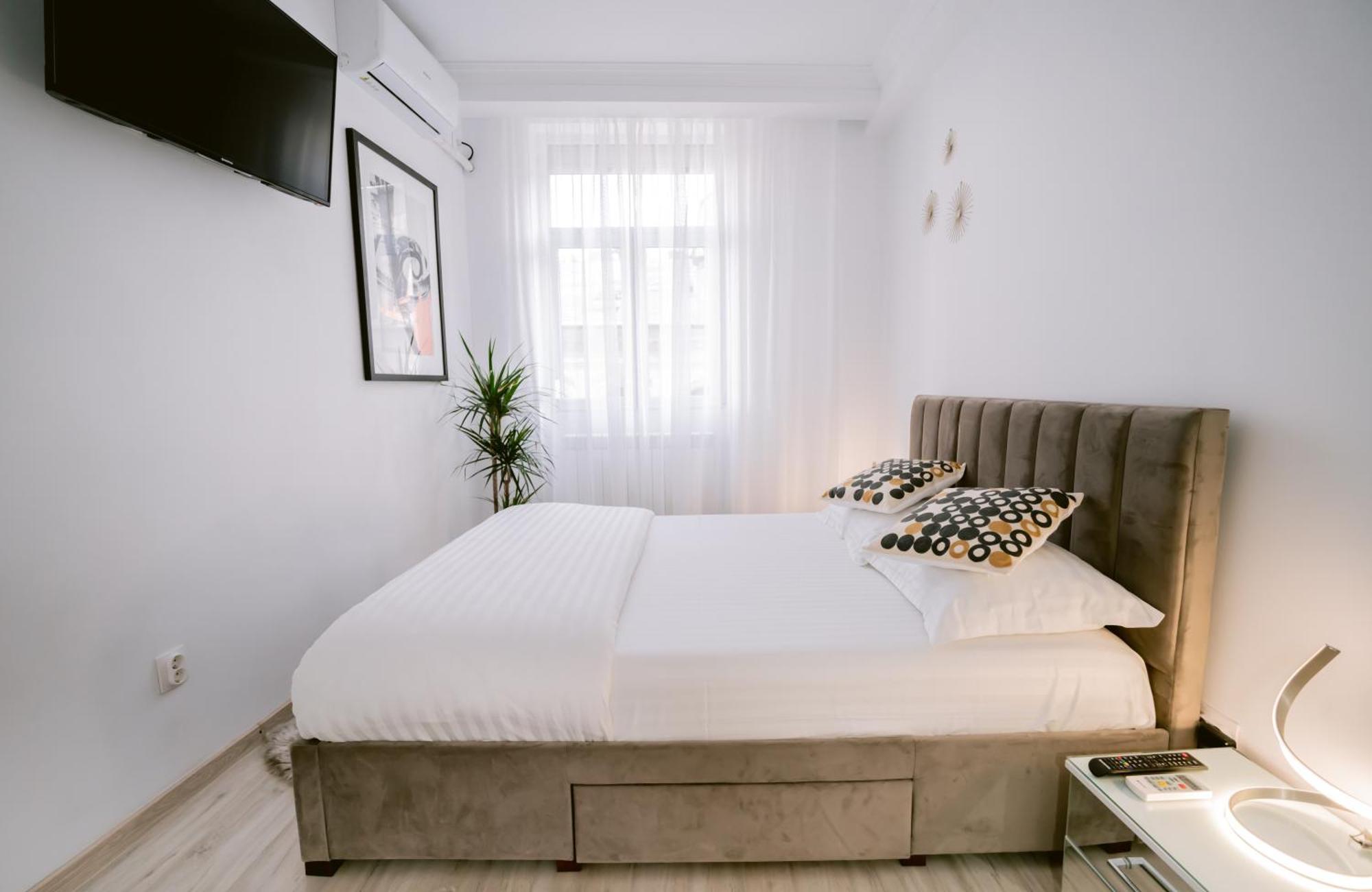 Historic Bucharest Hideway Apartment Luaran gambar