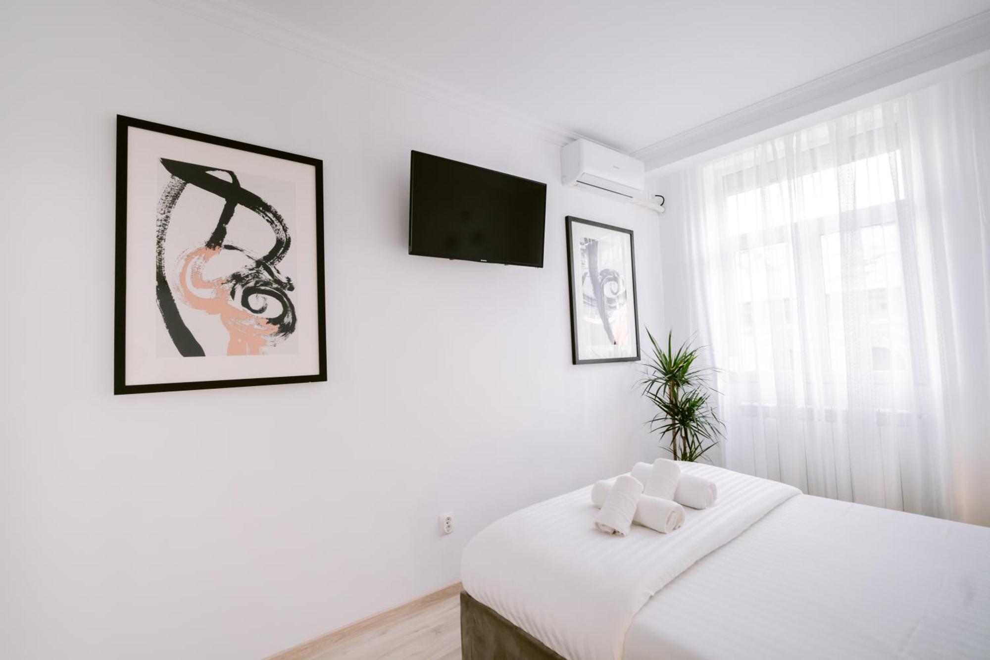 Historic Bucharest Hideway Apartment Luaran gambar